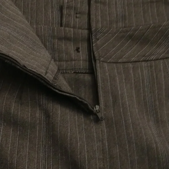 Joe Benbasset Grey Pinstripe Skirt size 9 - Picture 6 of 7
